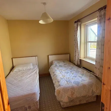 Holiday Home Miltown Malbay * Milltown Malbay